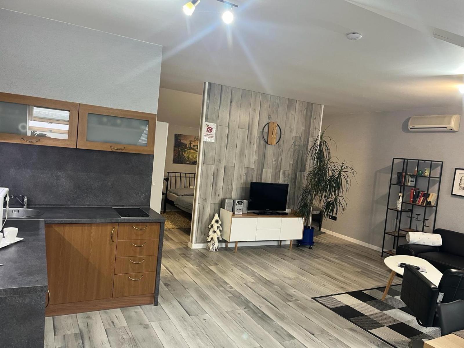 בויניצה Apartments Renesance מראה חיצוני תמונה