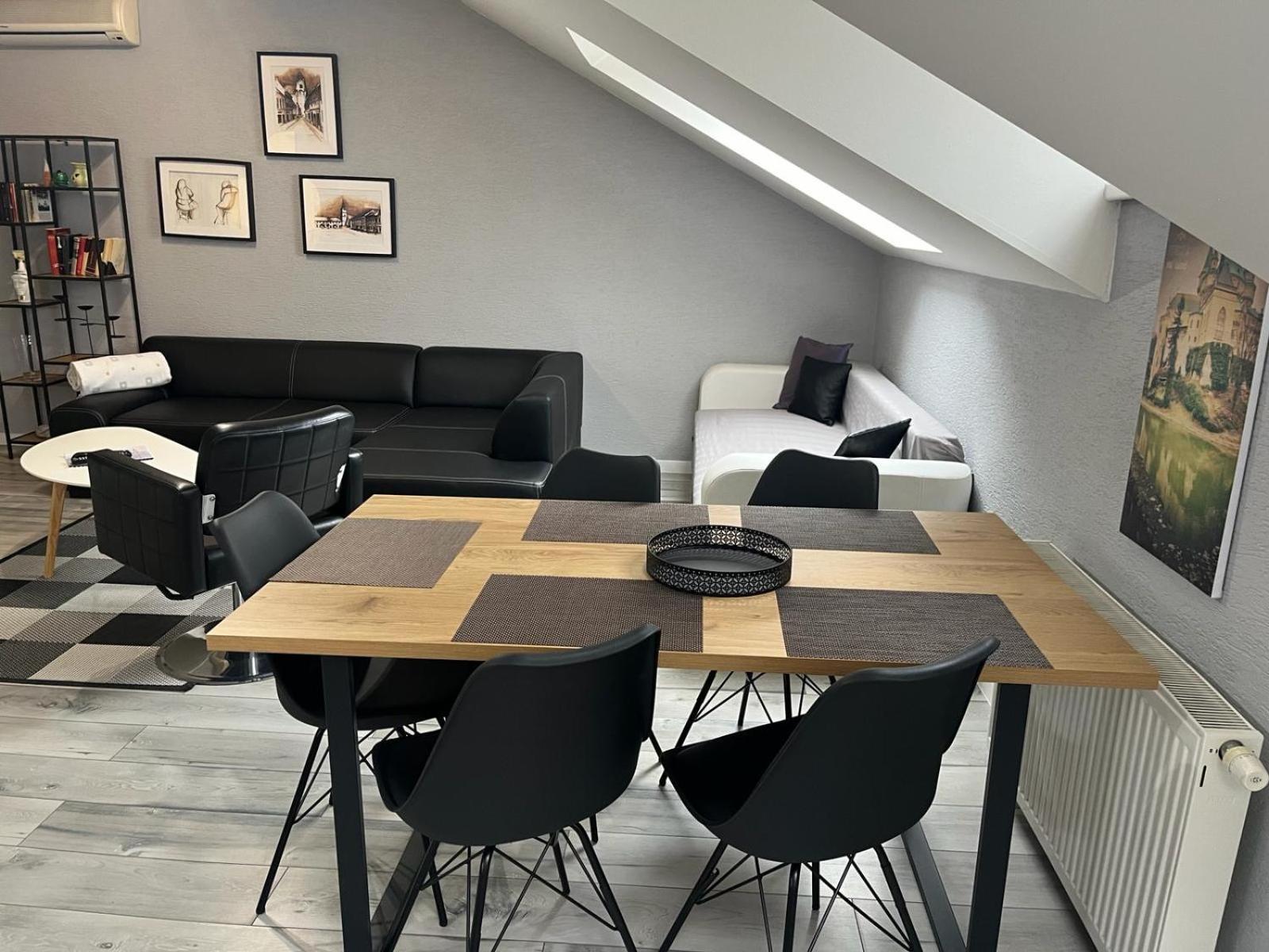 בויניצה Apartments Renesance מראה חיצוני תמונה
